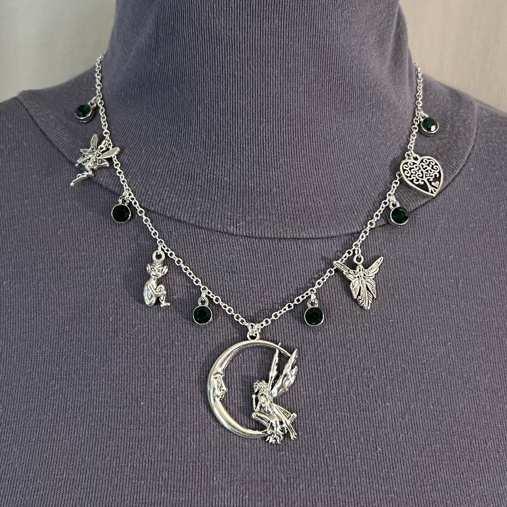 "Titania: Queen of the Faeries" Midsummer Night's Dream Handmade Fairy Necklace - Picture 7 of 16